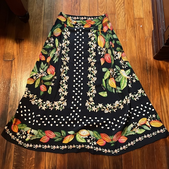 ‼️DELETING 8/28 LAST CHANCE ‼️Farm Rio x sezane tabata skirt - nwt - Picture 6 of 7